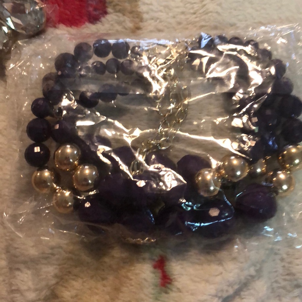 Necklace - Picture 2 of 2